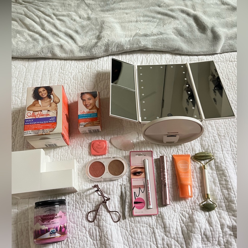 makeup/skincare bundle